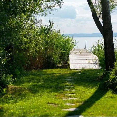 Green Lake House - Private Beach At Balaton Balatonakarattya Exterior photo