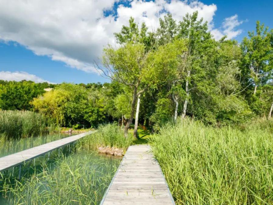 Green Lake House - Private Beach At Balaton Balatonakarattya Exterior photo