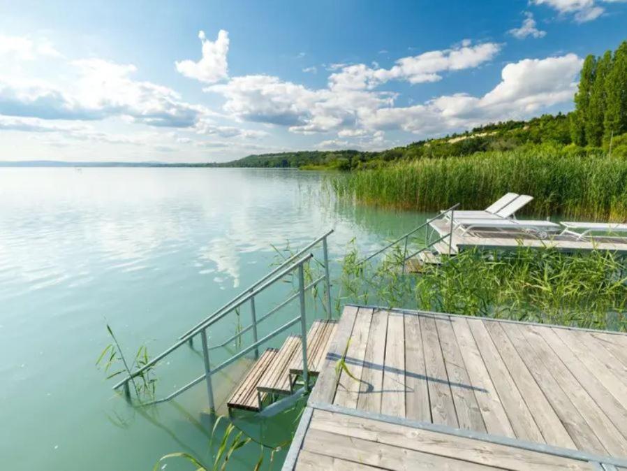 Green Lake House - Private Beach At Balaton Balatonakarattya Exterior photo