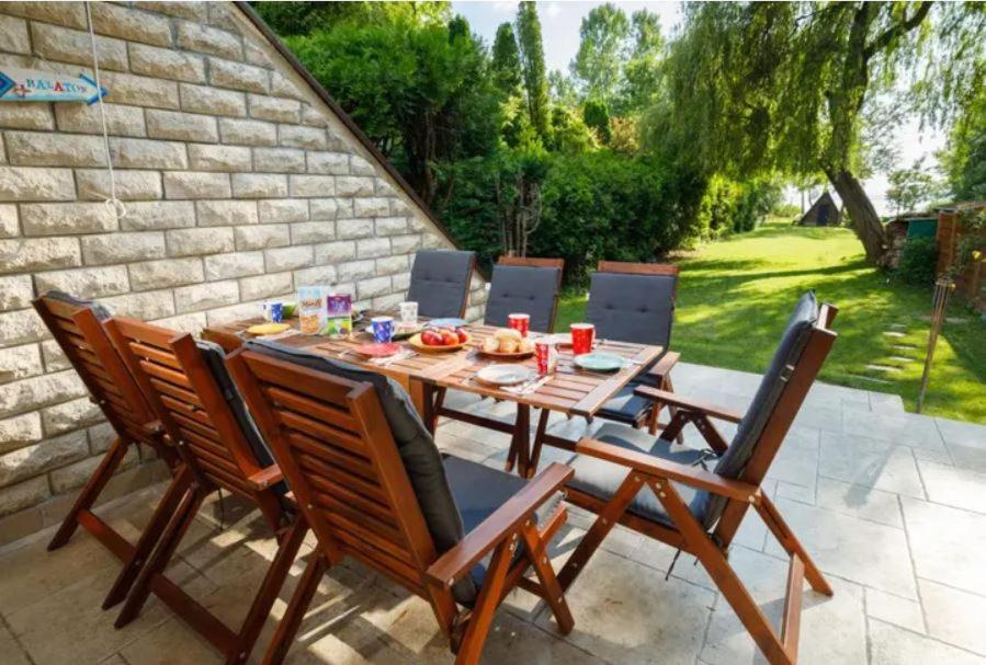 Green Lake House - Private Beach At Balaton Balatonakarattya Exterior photo