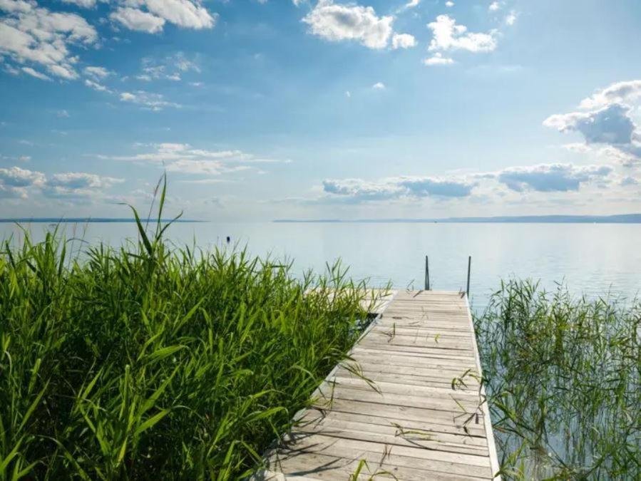 Green Lake House - Private Beach At Balaton Balatonakarattya Exterior photo